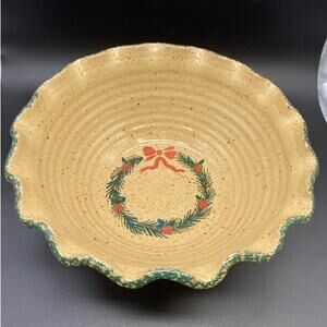 Vintage 1991 THREE RIVERS POTTERY Christmas Wreath‎ ~ 9.5” Bowl